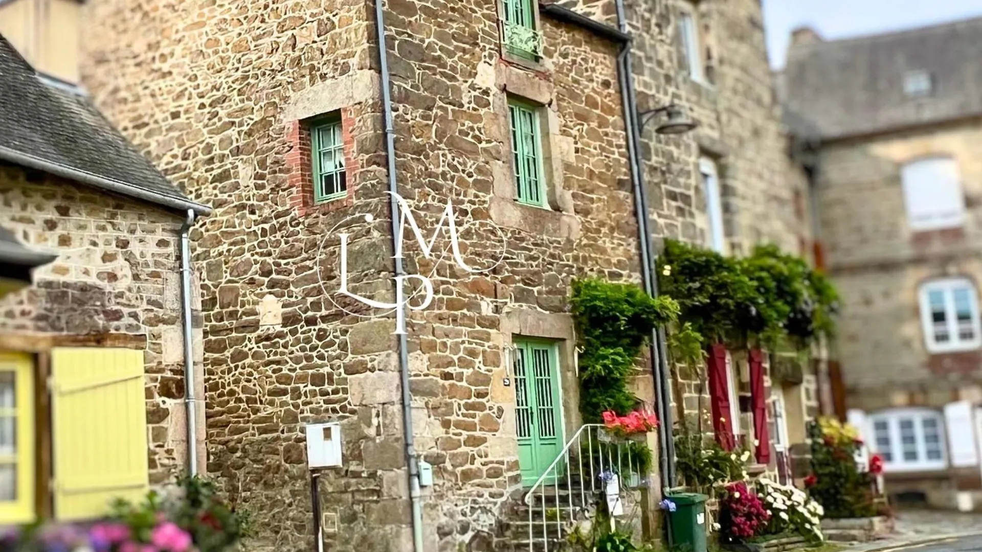 La Petite Madeleine Is A Charming 2 Bedroom Pet Friendly Gite Situated On Dinan Port
